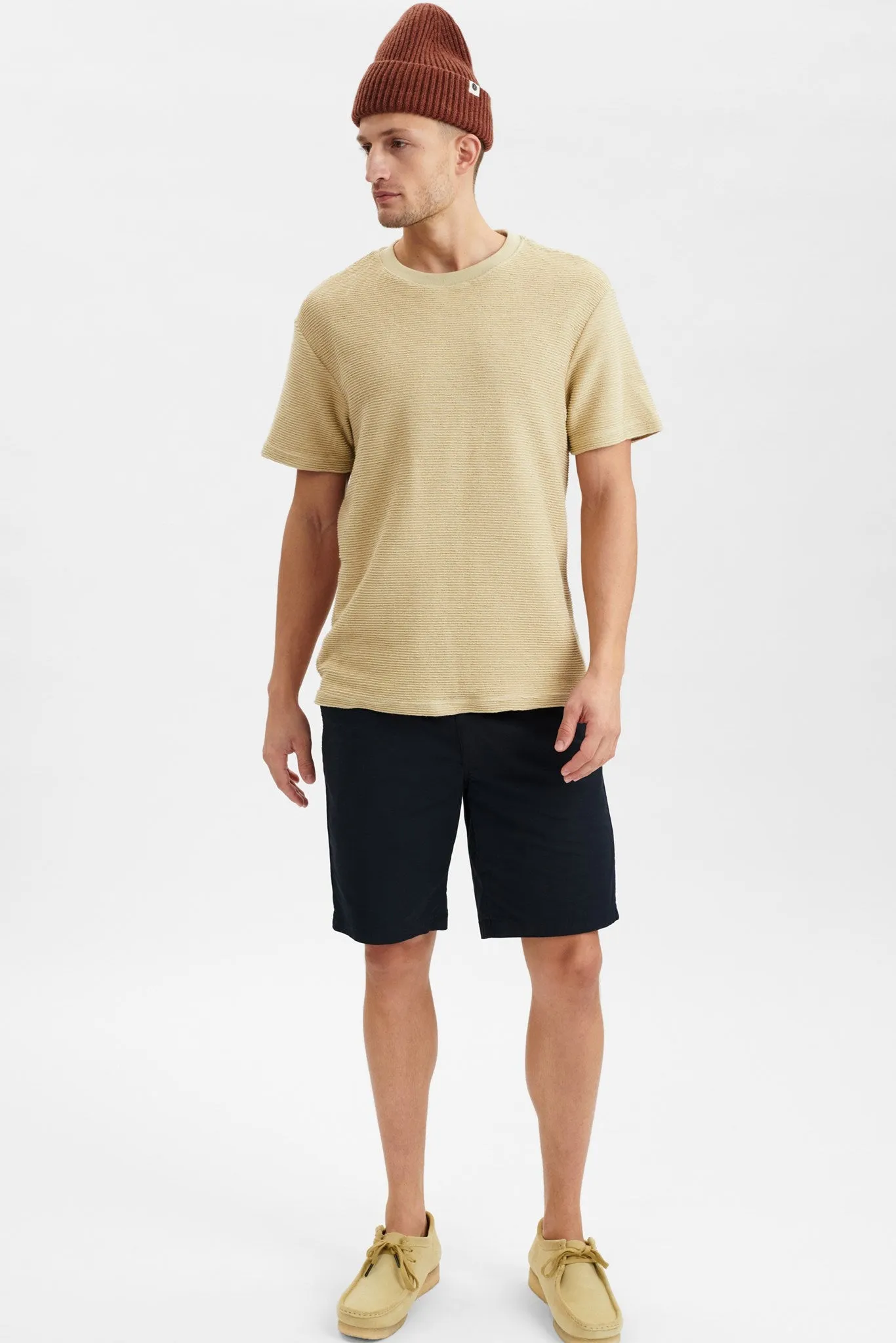 AKKIKKI CURVED TEE - Brown Rice